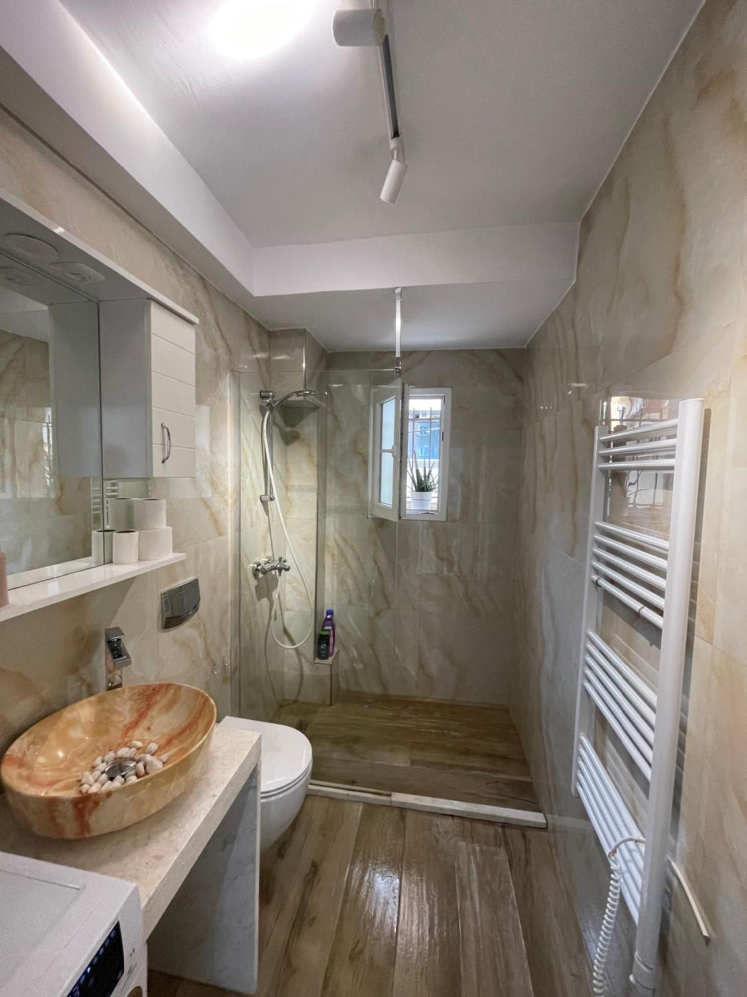 Midnight Apartments Tirana Exterior photo